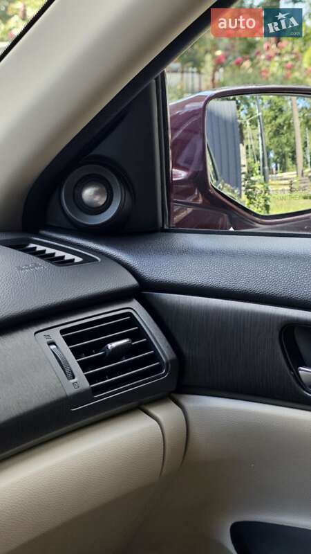 Седан Honda Accord 2014 в Києві