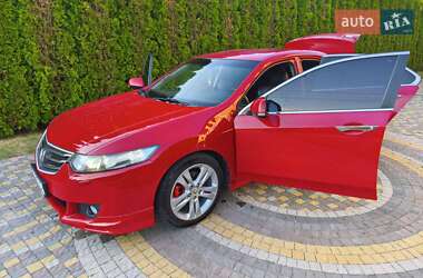 Седан Honda Accord 2010 в 