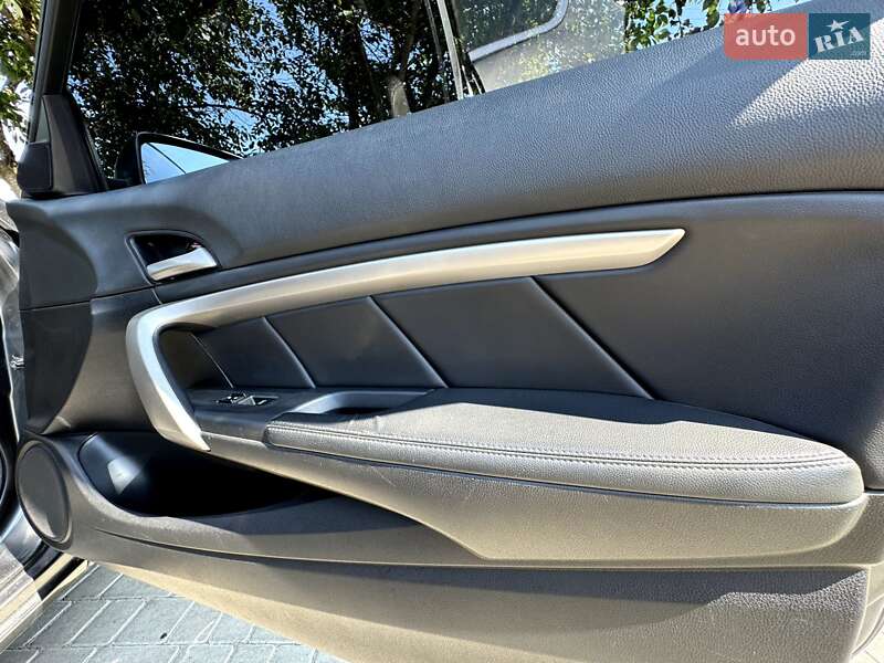Купе Honda Accord 2008 в Рогатине