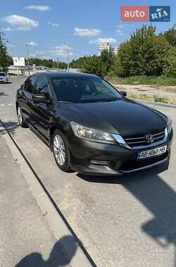 Седан Honda Accord 2013 в Днепре