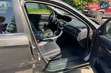 Седан Honda Accord 2013 в 