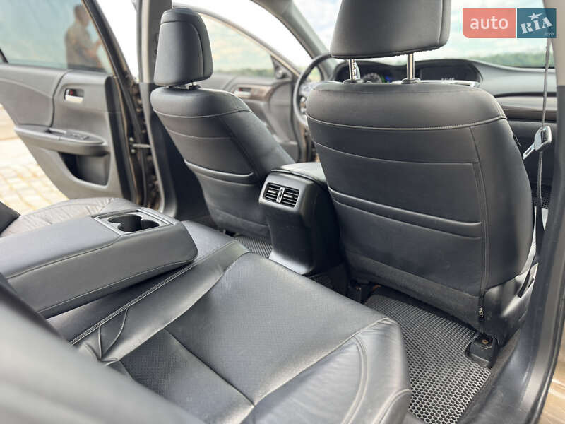 Седан Honda Accord 2017 в Киеве