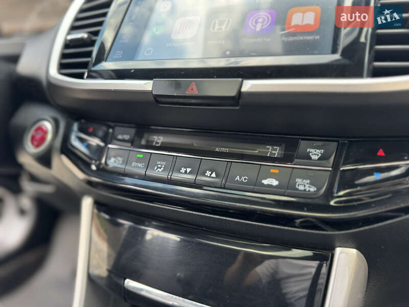 Седан Honda Accord 2017 в Киеве