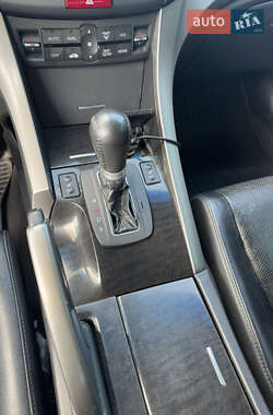 Седан Honda Accord 2010 в 