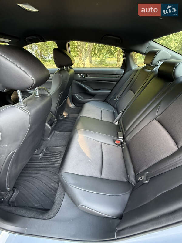 Седан Honda Accord 2022 в Одессе