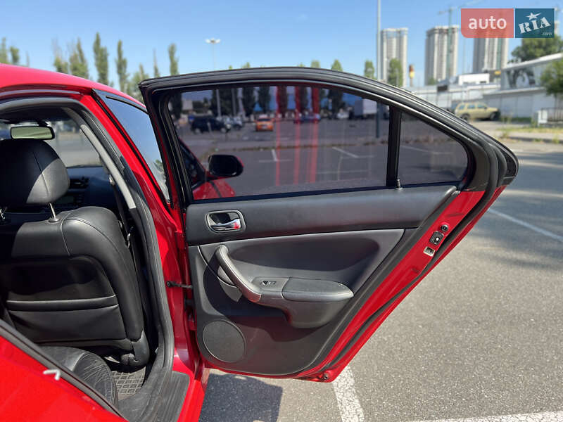 Седан Honda Accord 2006 в Киеве