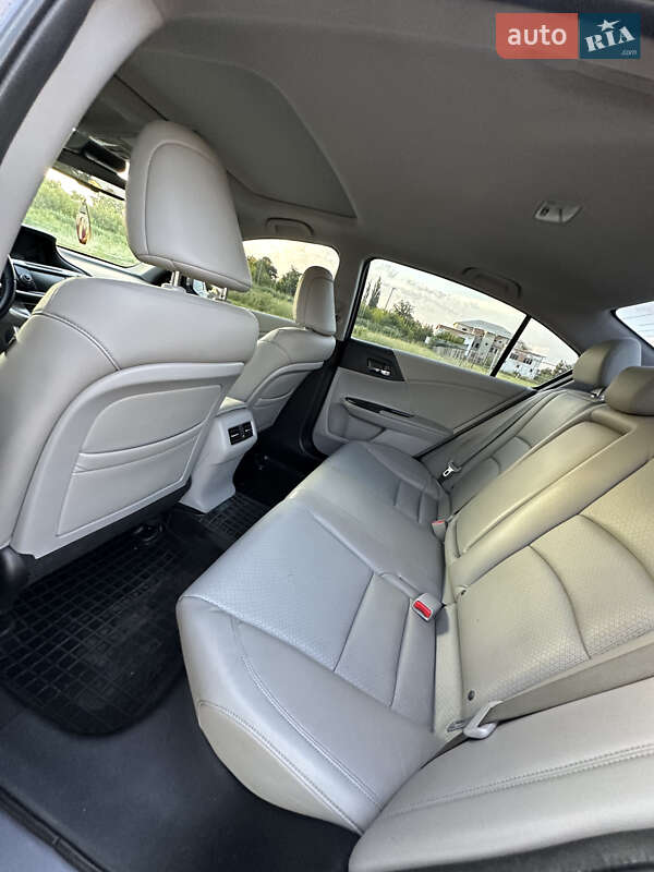 Седан Honda Accord 2014 в Прилуках
