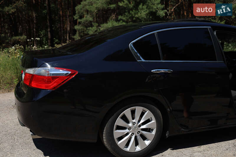 Седан Honda Accord 2014 в Кременчуге