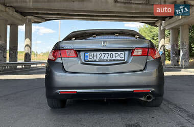 Седан Honda Accord 2012 в 