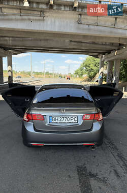 Седан Honda Accord 2012 в 