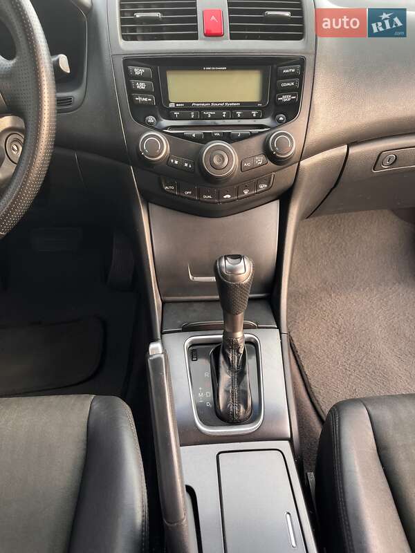 Седан Honda Accord 2006 в Киеве