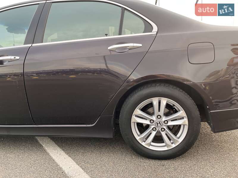Седан Honda Accord 2006 в Киеве