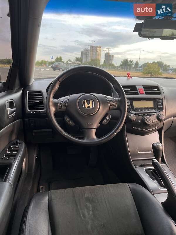 Седан Honda Accord 2006 в Киеве