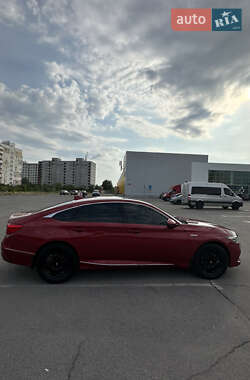 Седан Honda Accord 2022 в 