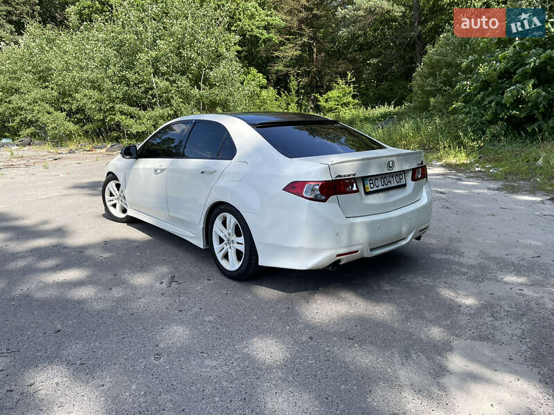 Седан Honda Accord 2008 в Львові