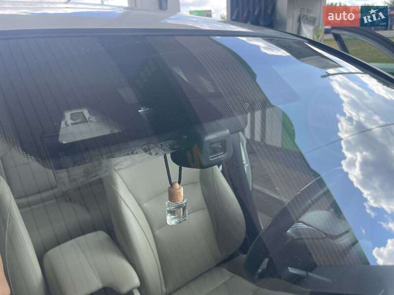 Седан Honda Accord 2016 в Киеве