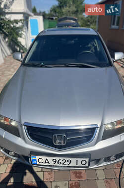 Седан Honda Accord 2004 в 