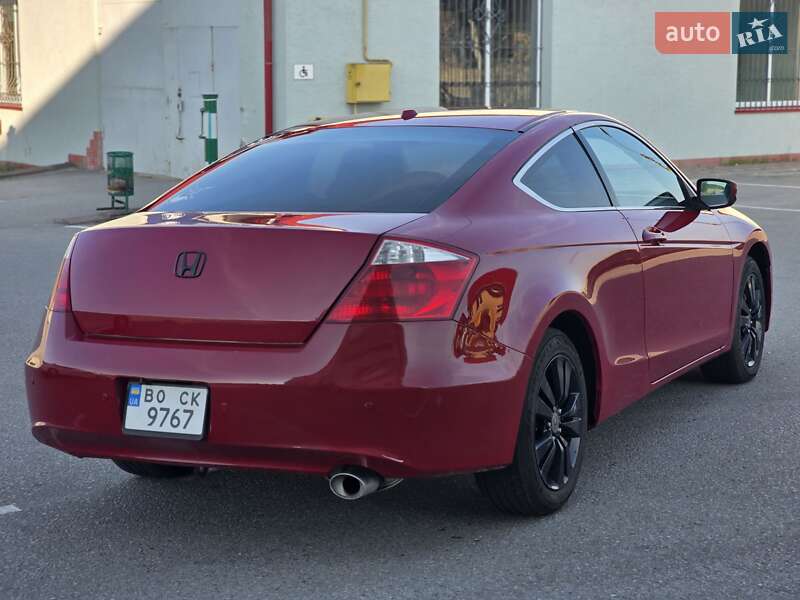 Купе Honda Accord 2010 в Тернополе