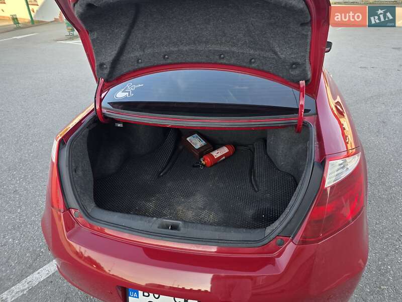 Купе Honda Accord 2010 в Тернополе