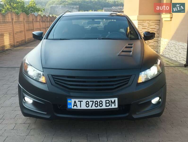 Купе Honda Accord 2008 в Калуше