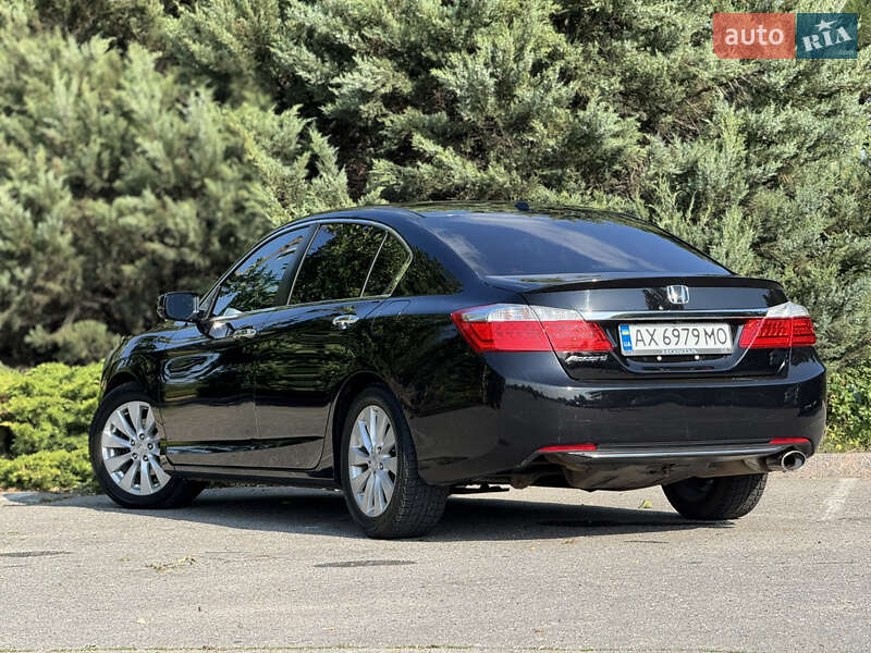 Седан Honda Accord 2015 в Харькове