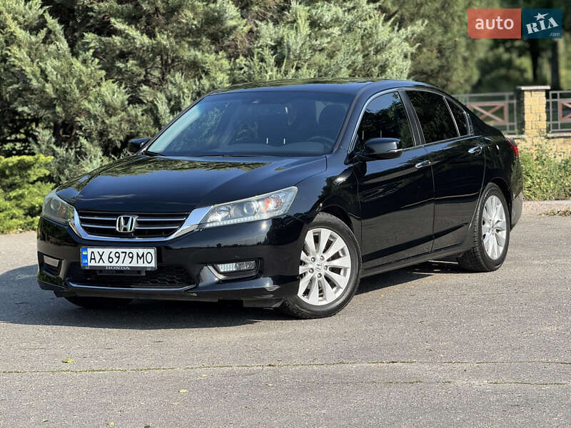 Седан Honda Accord 2015 в Харькове