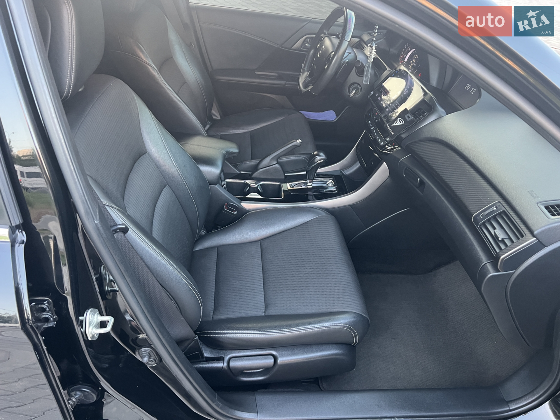 2017 Honda Accord - мініатюра 25