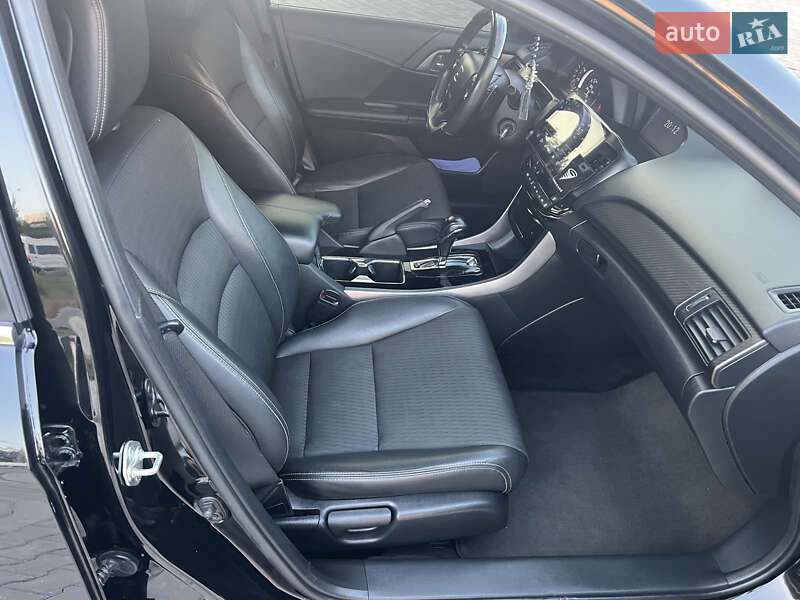 Седан Honda Accord 2017 в Николаеве