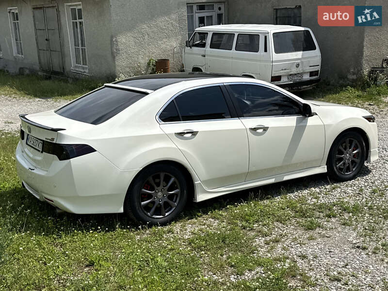 Седан Honda Accord 2008 в Черновцах