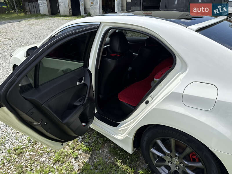 Седан Honda Accord 2008 в Черновцах