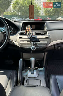 Купе Honda Accord 2011 в 