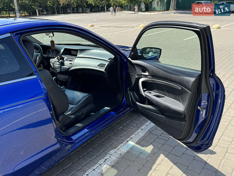 Купе Honda Accord 2011 в Одессе