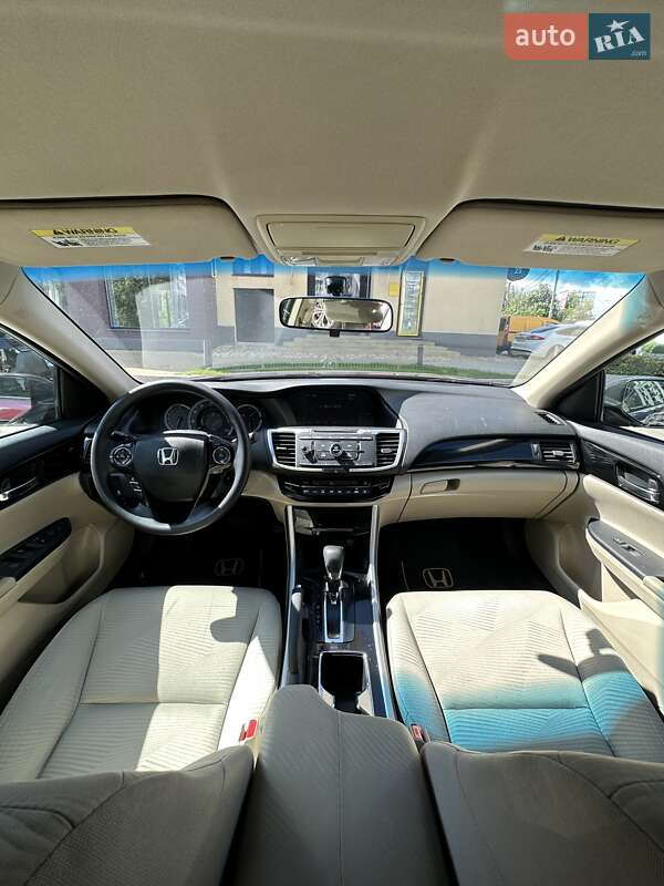 Седан Honda Accord 2016 в Белогородке
