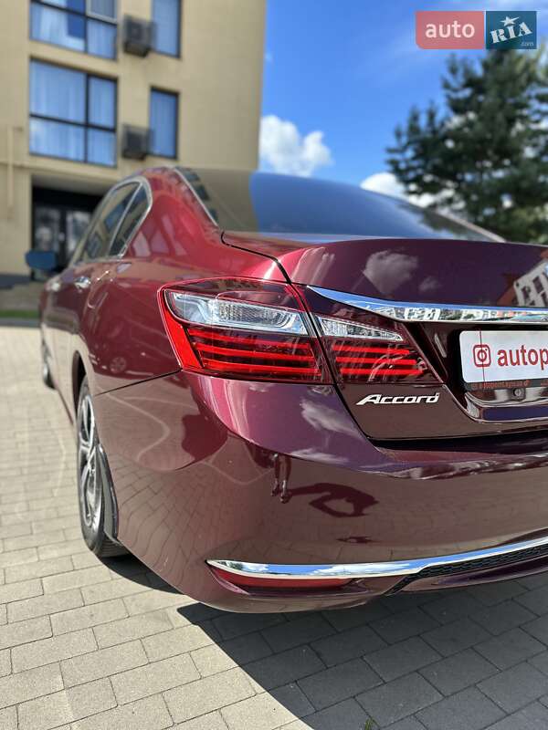 Седан Honda Accord 2016 в Белогородке