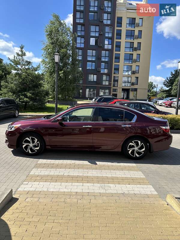 Седан Honda Accord 2016 в Белогородке