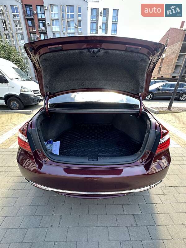 Седан Honda Accord 2016 в Белогородке