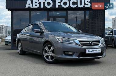 Седан Honda Accord 2013 в Киеве