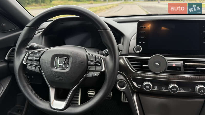 Седан Honda Accord 2018 в Львові