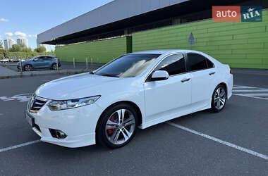 Седан Honda Accord 2012 в Киеве