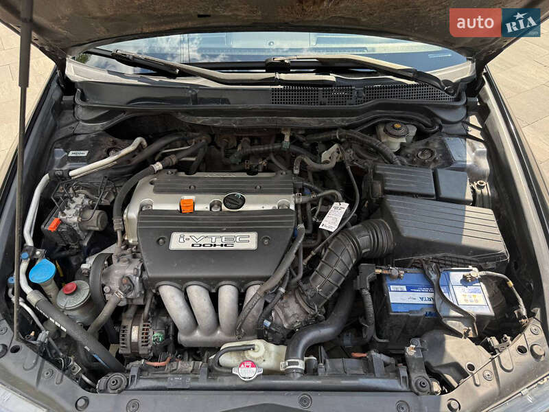 Седан Honda Accord 2003 в Киеве