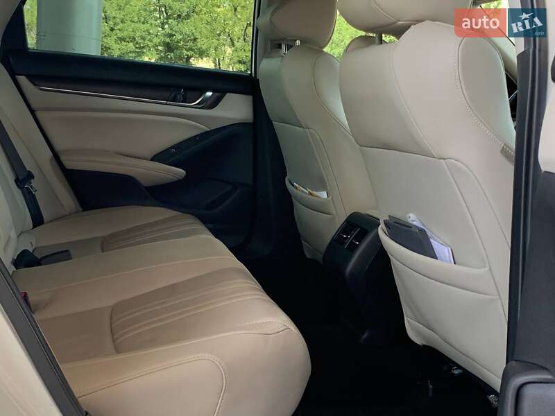 Седан Honda Accord 2019 в Николаеве