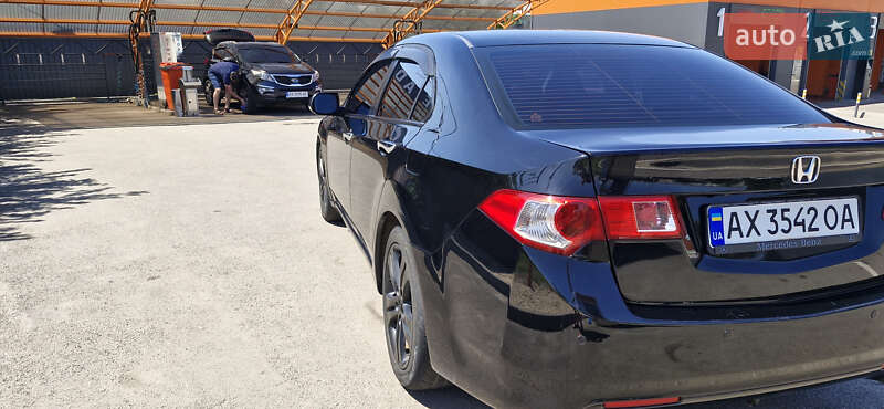 Седан Honda Accord 2010 в Харькове