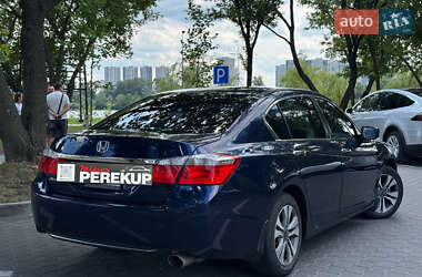 Седан Honda Accord 2015 в 