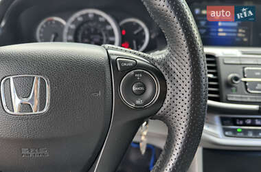 Седан Honda Accord 2015 в 