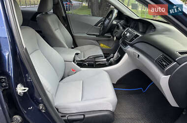 Седан Honda Accord 2015 в 