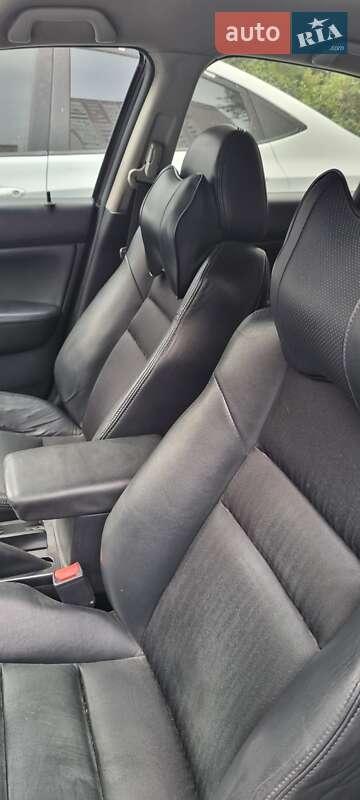 Седан Honda Accord 2003 в Киеве