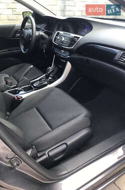 Седан Honda Accord 2017 в 