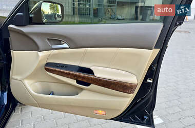 Седан Honda Accord 2009 в 