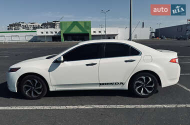 Седан Honda Accord 2010 в 