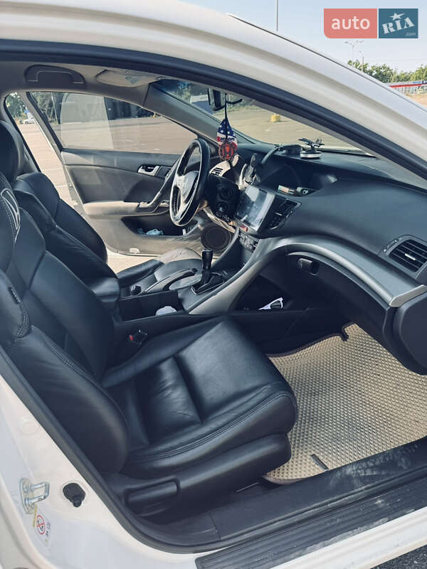 Седан Honda Accord 2010 в Одесі